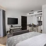 מלון Ellure Luxury