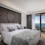 Ellure Luxury מלון 4*