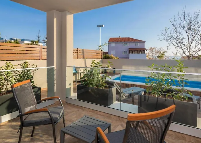 Ellure Luxury 酒店