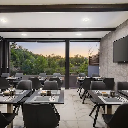 호텔 Ellure Luxury 4*