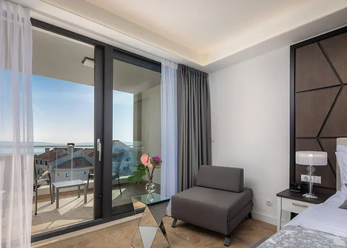 Hotel Ellure Luxury 4*