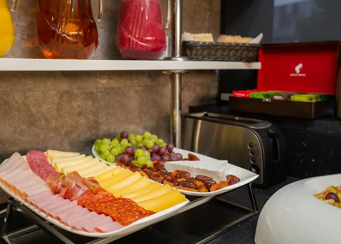 Ellure Luxury Hotel 4*