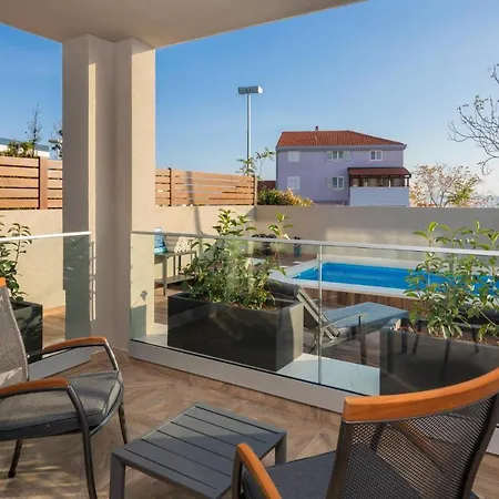 Ellure Luxury Hotell